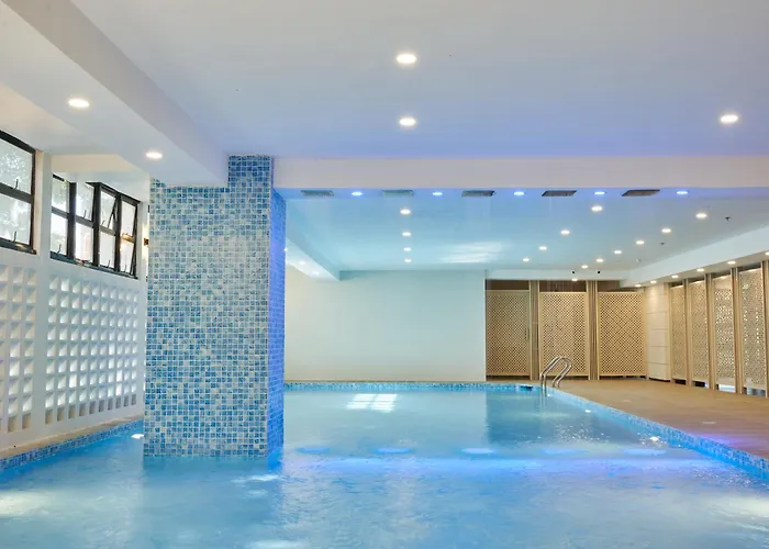 Treewoods Residences Aparthotel 4*