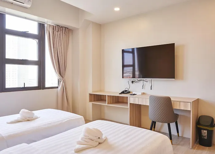 Treewoods Residences 4*