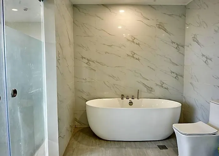 Aparthotel Treewoods Residences Cebu