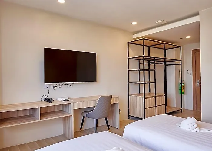 Treewoods Residences 4*